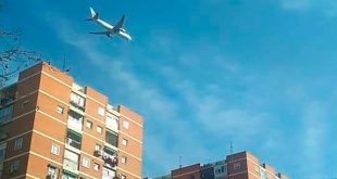 Susto en Madrid por el aterrizaje de emergencia de un avión Boeing 767